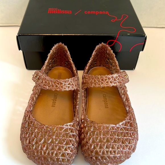 Mini Melissa - Picture 2 of 9